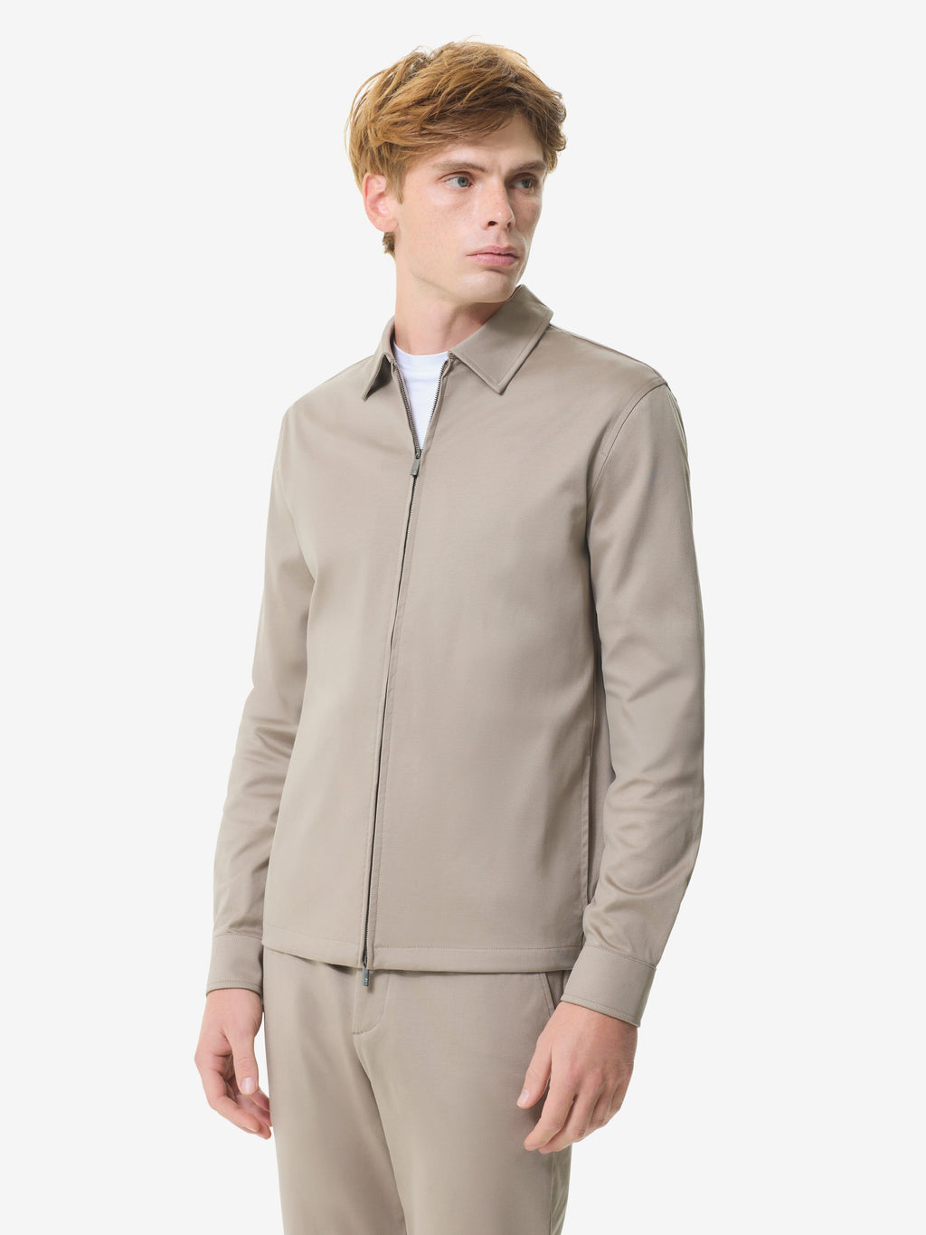 Valenza Supima zip overshirt in lead grey, gedragen